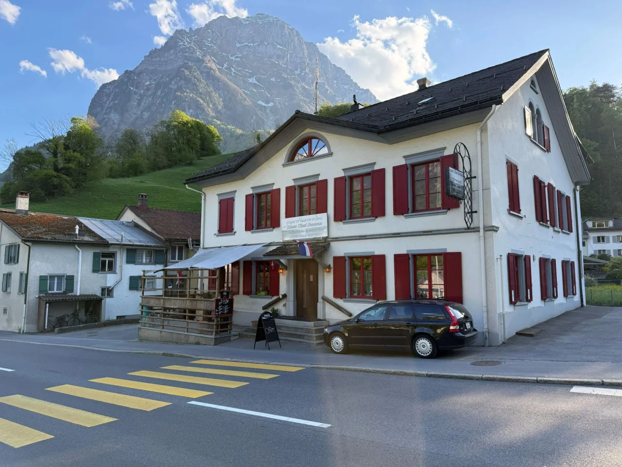 Raan Thai Bunma — Thailändisches Restaurant an der Landstrasse 41, Glarus