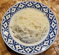 Rührgebratene Reisnudeln